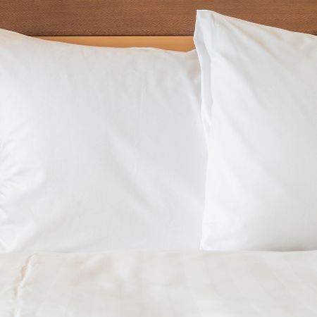 Holiday Inn Wichita East I-35 By Ihg מראה חיצוני תמונה