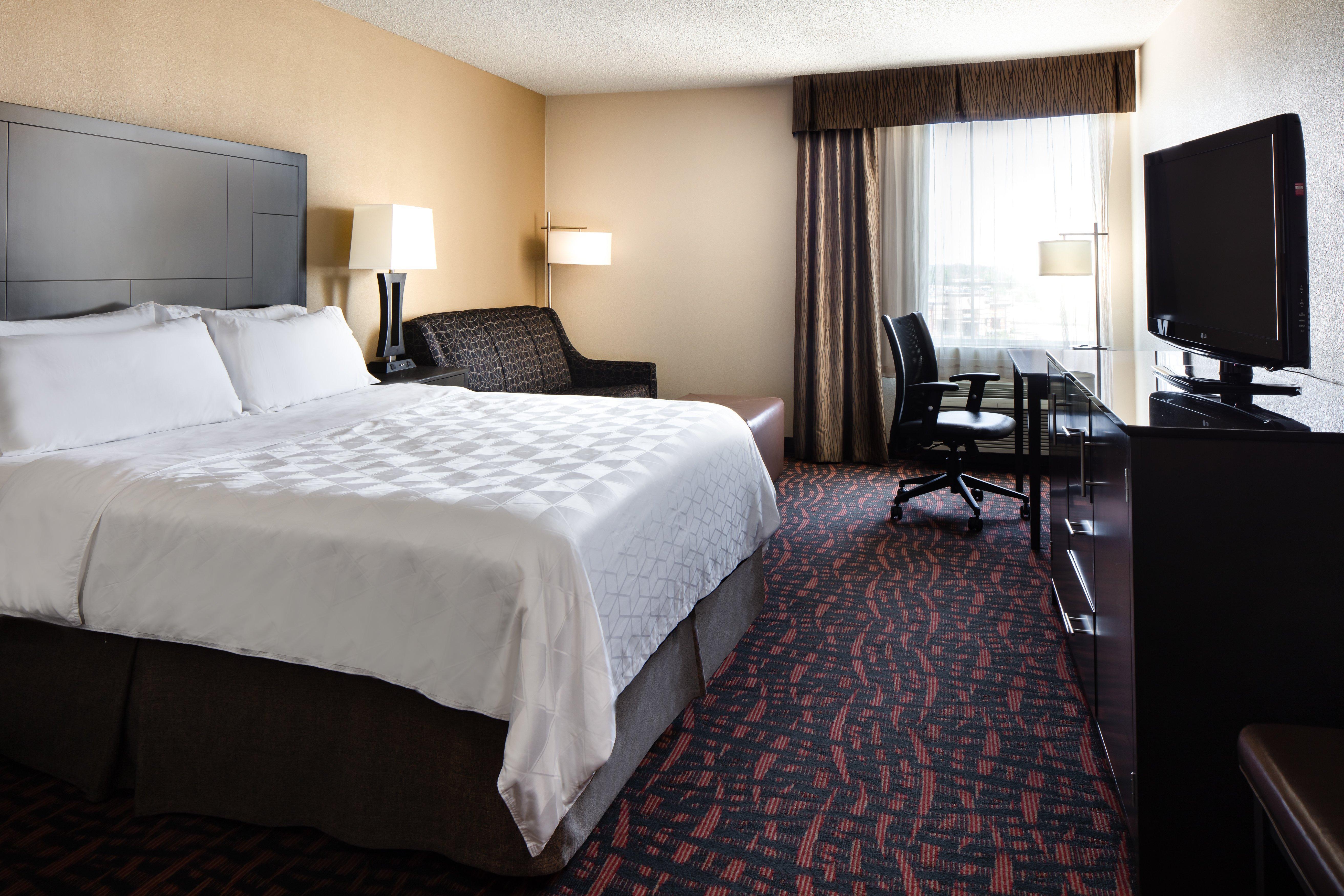 Holiday Inn Wichita East I-35 By Ihg מראה חיצוני תמונה