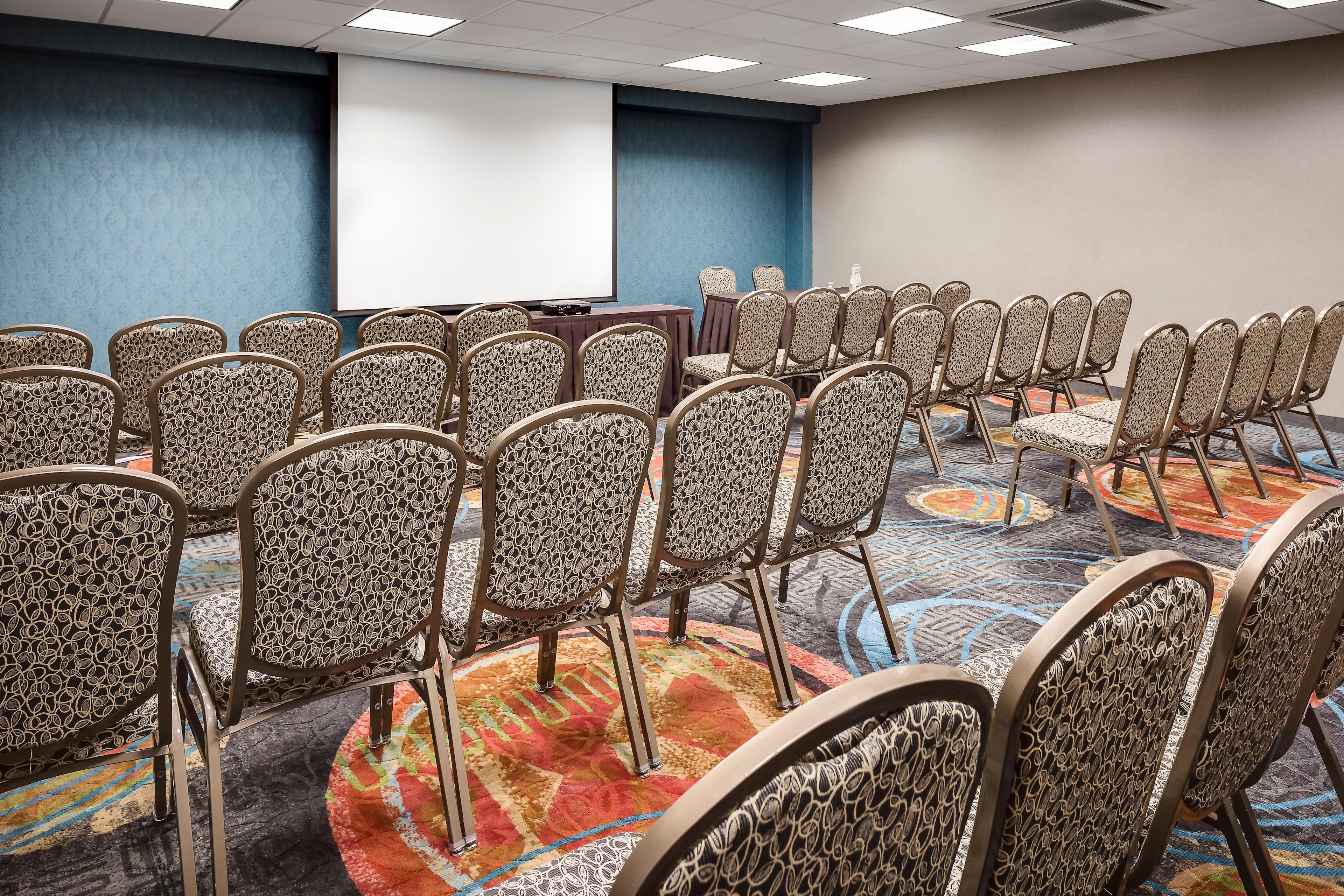 Holiday Inn Wichita East I-35 By Ihg מראה חיצוני תמונה