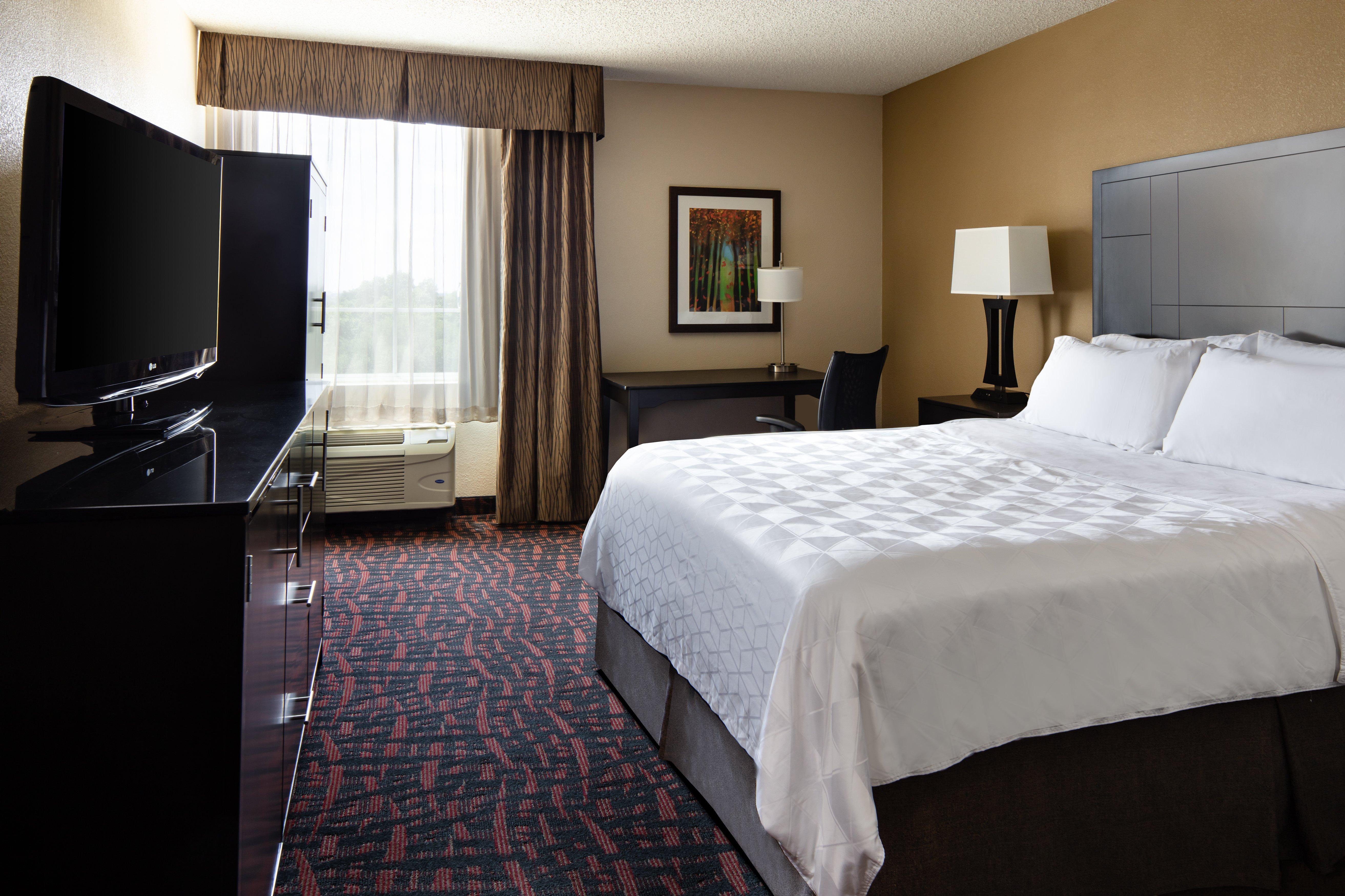 Holiday Inn Wichita East I-35 By Ihg מראה חיצוני תמונה