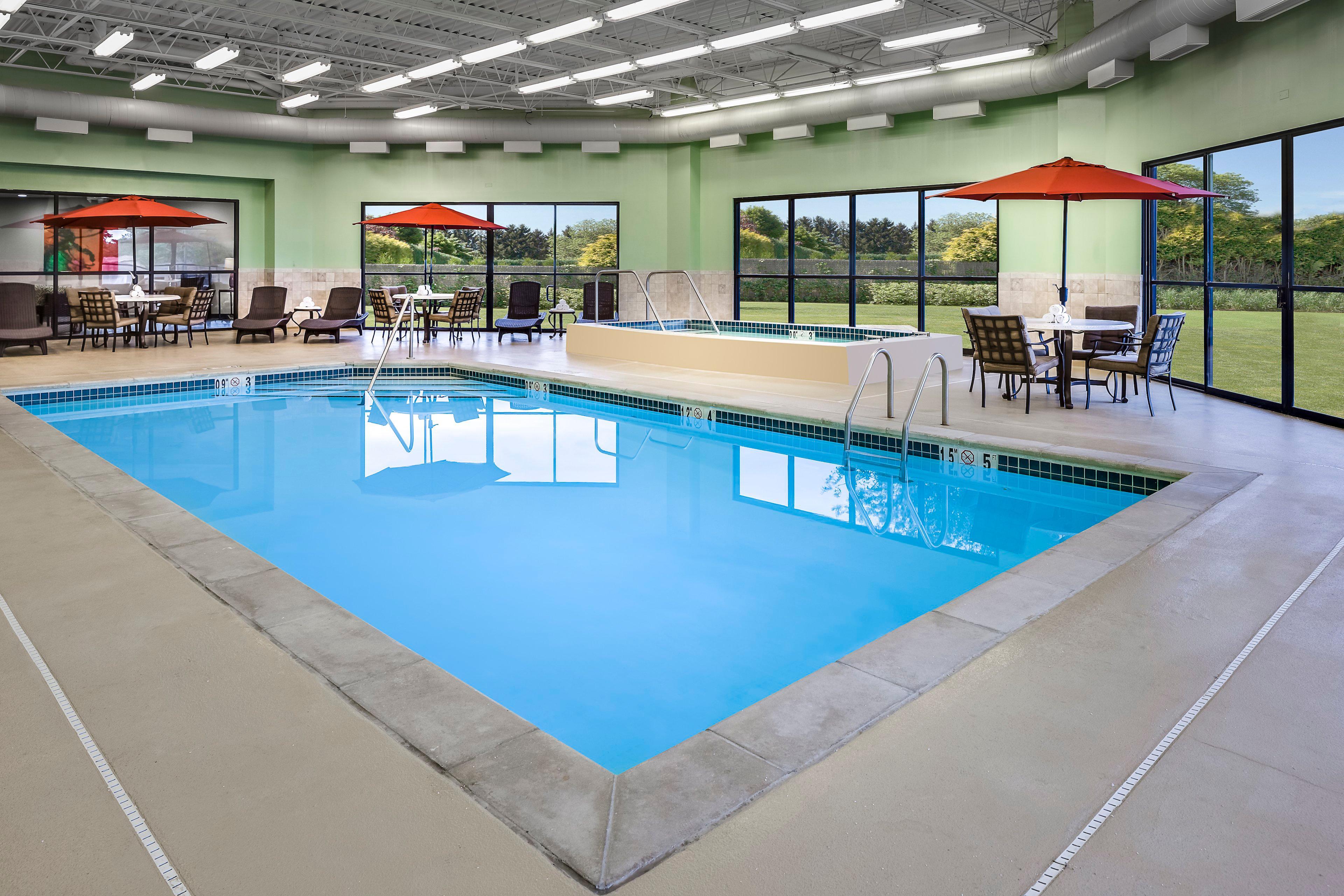 Holiday Inn Wichita East I-35 By Ihg מראה חיצוני תמונה