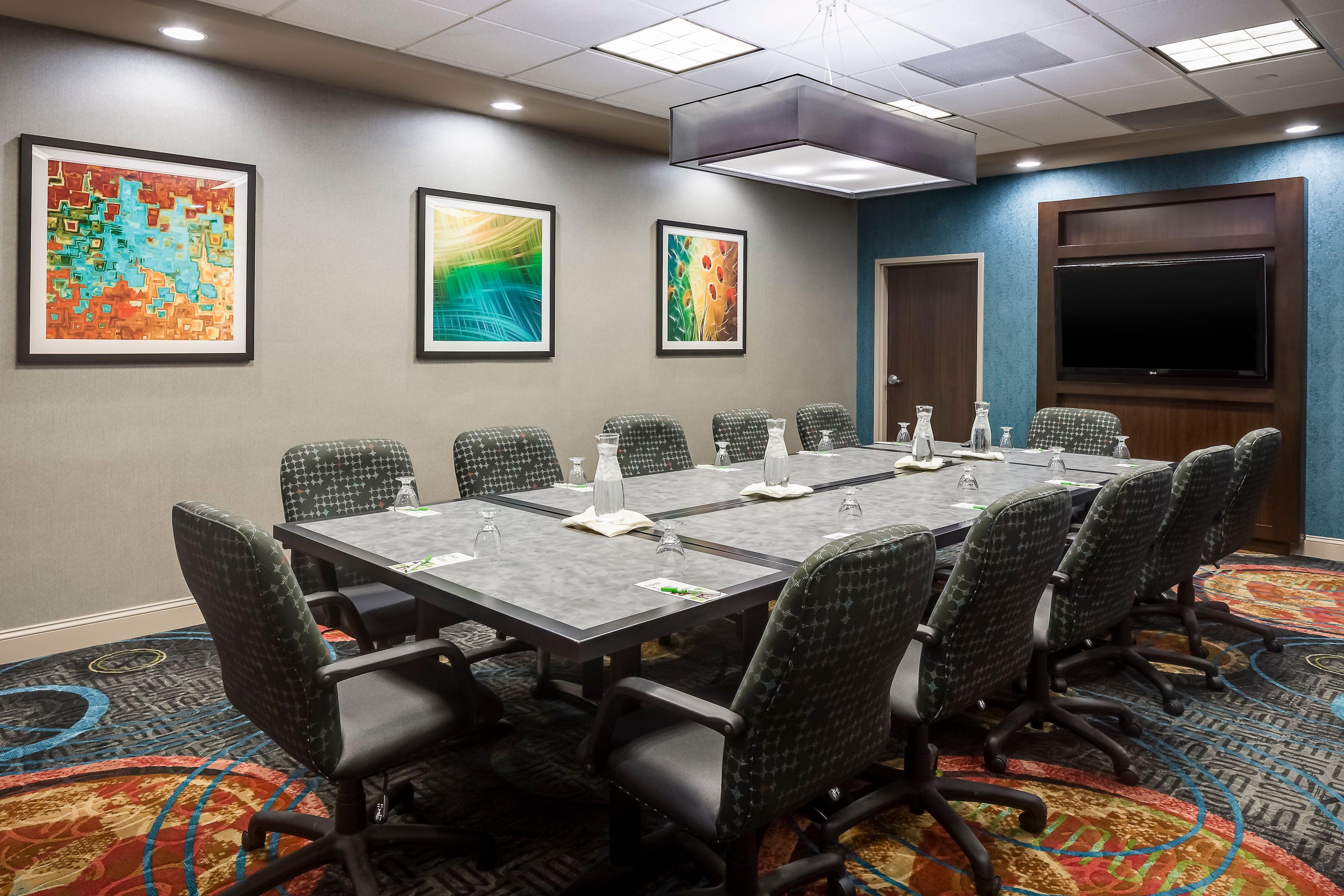 Holiday Inn Wichita East I-35 By Ihg מראה חיצוני תמונה
