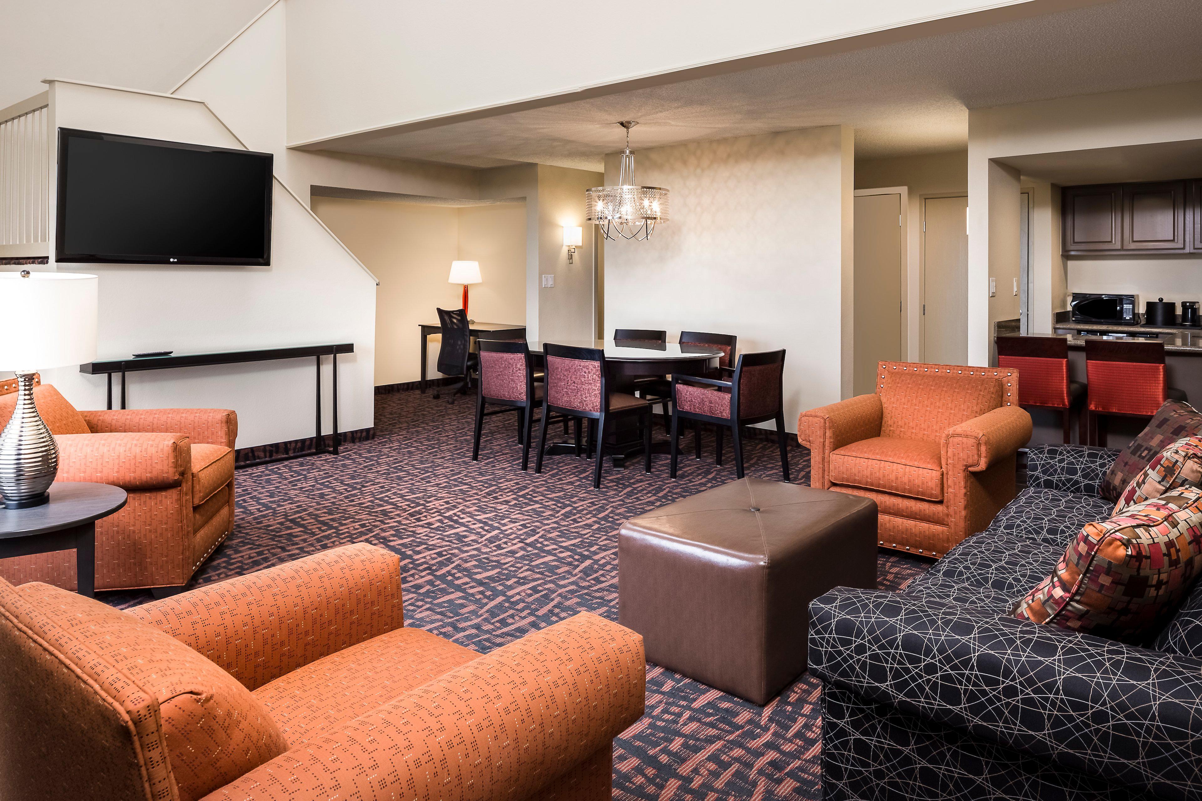 Holiday Inn Wichita East I-35 By Ihg מראה חיצוני תמונה